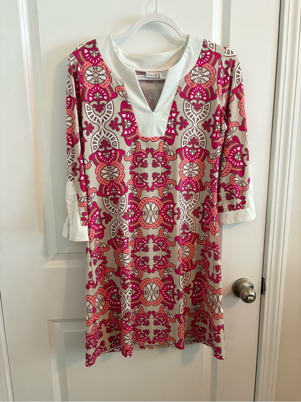 All For Color Pink and Cream Geometric V‑Neck Shift Dress